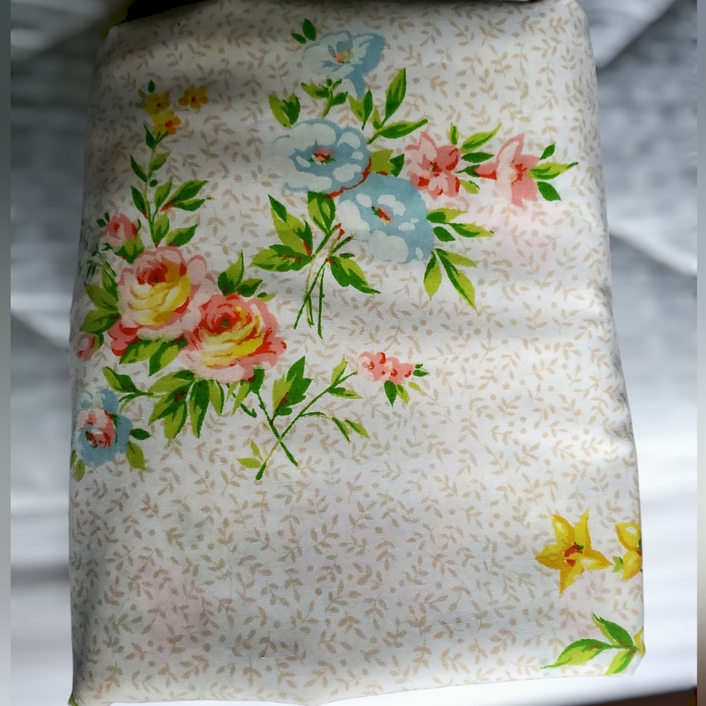 Pequot Double Full Flat Sheet Floral Elegance Cottagecore Vintage Percale